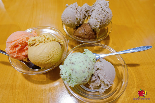 [食記] 新竹東區-吼牛排 專業牛排達人 父親節限定爸氣豪華海陸雙拼 全台唯一 100 盎司鬼爪火山肋排 大胃王牛排挑戰 90 盎司牛排挑戰成功只要 1 元 大塊軟嫩牛排的首選 新竹聚餐推薦