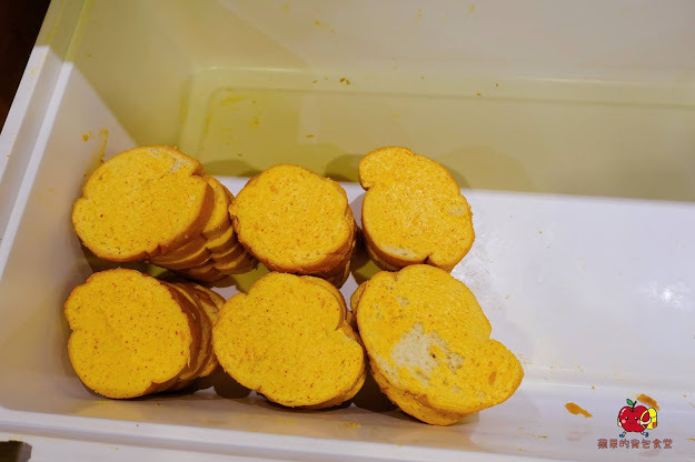 [食記] 新竹東區-吼牛排 專業牛排達人 父親節限定爸氣豪華海陸雙拼 全台唯一 100 盎司鬼爪火山肋排 大胃王牛排挑戰 90 盎司牛排挑戰成功只要 1 元 大塊軟嫩牛排的首選 新竹聚餐推薦