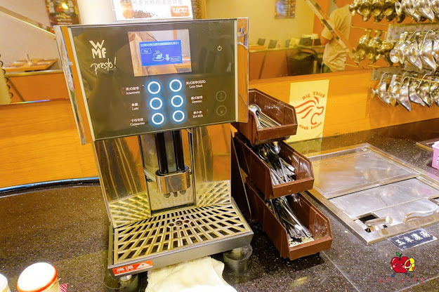 [食記] 新竹東區-吼牛排 專業牛排達人 父親節限定爸氣豪華海陸雙拼 全台唯一 100 盎司鬼爪火山肋排 大胃王牛排挑戰 90 盎司牛排挑戰成功只要 1 元 大塊軟嫩牛排的首選 新竹聚餐推薦