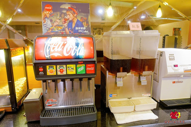 [食記] 新竹東區-吼牛排 專業牛排達人 父親節限定爸氣豪華海陸雙拼 全台唯一 100 盎司鬼爪火山肋排 大胃王牛排挑戰 90 盎司牛排挑戰成功只要 1 元 大塊軟嫩牛排的首選 新竹聚餐推薦