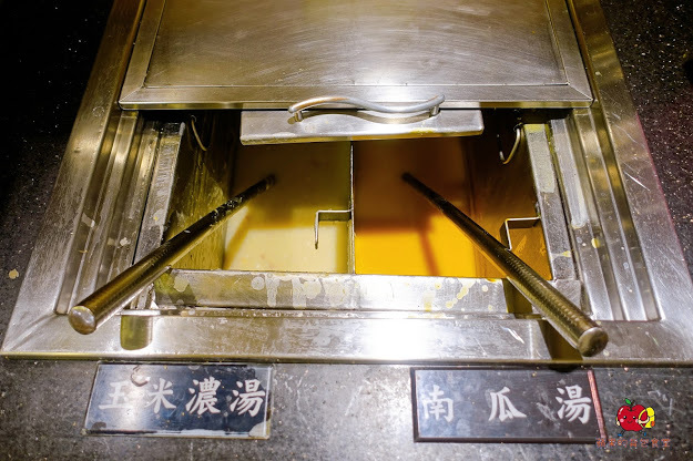 [食記] 新竹東區-吼牛排 專業牛排達人 父親節限定爸氣豪華海陸雙拼 全台唯一 100 盎司鬼爪火山肋排 大胃王牛排挑戰 90 盎司牛排挑戰成功只要 1 元 大塊軟嫩牛排的首選 新竹聚餐推薦