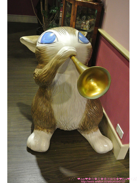 Dayan Café達洋咖啡館:【食記】oO。。台北 達洋小餐館、達洋咖啡館(Dayan Cafe) 又是一家超萌又讓少女們愛到破錶的貓咪咖啡店!。o○。 Dayan Café達洋咖啡館:【食記】oO。。台北 達洋小餐館、達洋咖啡館(Dayan Cafe) 又是一家超萌又讓少女們愛到破錶的貓咪咖啡店!。o○。