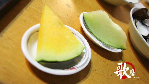 うたまろ Uta Maro 歌磨日本料理：【台南】噓！在台日本人常去的隱密小店●うたまろ歌磨日本料理●炸豬炸雞定食都敲好吃！