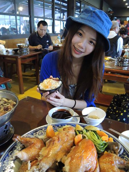 宜蘭員山)老媽媽豆腐乳烤香雞全餐 - 肉控族最愛當紅豆腐乳桶仔雞