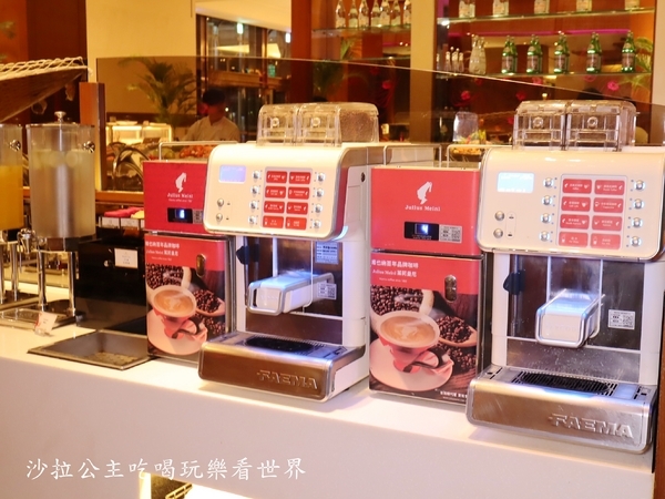 美麗信花園酒店-雨林:台北吃到飽/食蟹狂饗美食節『美麗信花園酒店』雨林餐廳/10種當季螃蟹讓你吃到飽