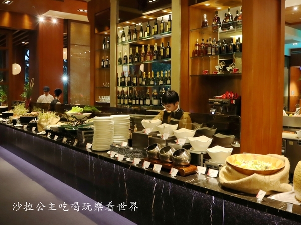 美麗信花園酒店-雨林:台北吃到飽/食蟹狂饗美食節『美麗信花園酒店』雨林餐廳/10種當季螃蟹讓你吃到飽