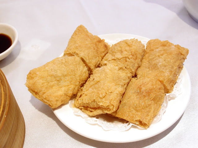 港味就是在粵菜館吃港點，《竹家莊避風塘漁家料理》