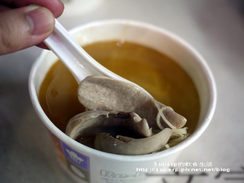 [夜市食記]台北雙城街夜市的阿素麻油腰花以及三姊魷魚羹