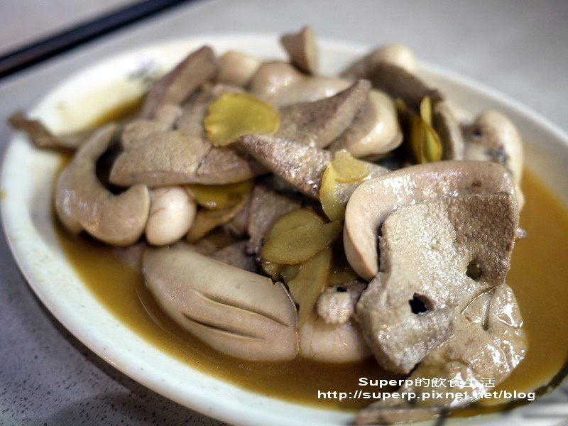 [夜市食記]台北雙城街夜市的阿素麻油腰花以及三姊魷魚羹
