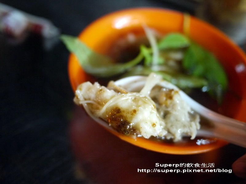 [夜市食記]台北雙城街夜市的阿素麻油腰花以及三姊魷魚羹