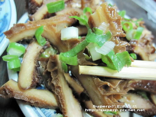 [小店食記]虎林街的小陳牛肉麵之碩大牛肉很過癮