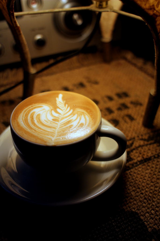 [基隆] 丸角咖啡～區域限定這裡才有-基隆甜不辣三明治！