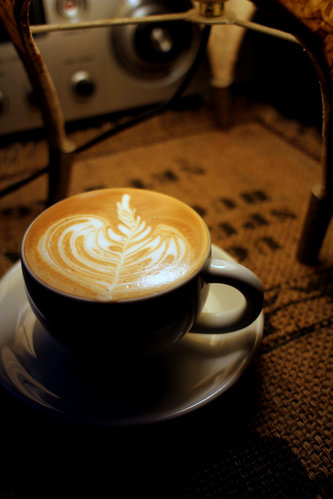 [基隆] 丸角咖啡～區域限定這裡才有-基隆甜不辣三明治！