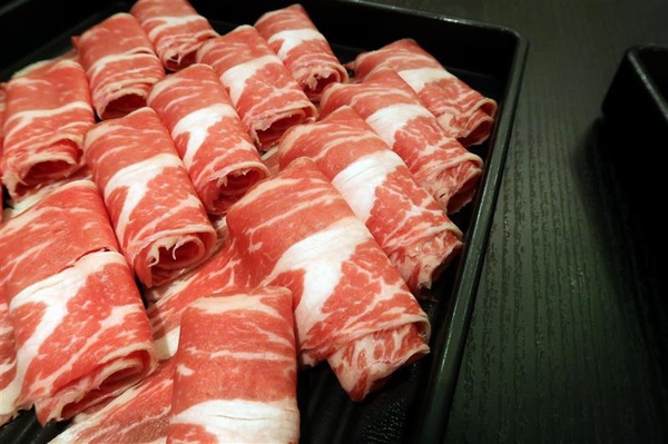 海峽會：11月美國牛肉火鍋季 內布拉斯加州極美牛火鍋饗宴 細緻油花輕涮肉汁噴發 吃美國牛正是時候~