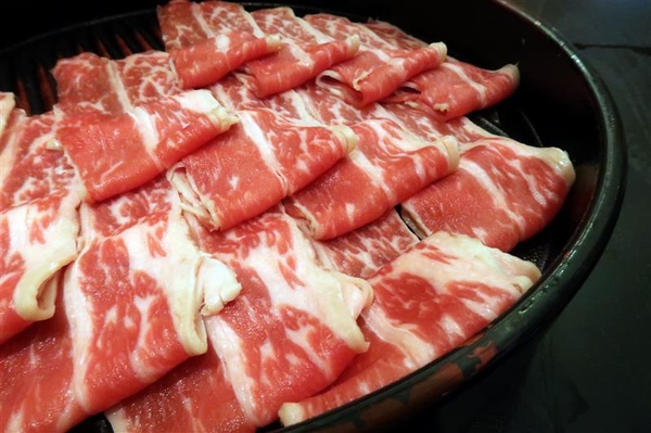 海峽會：11月美國牛肉火鍋季 內布拉斯加州極美牛火鍋饗宴 細緻油花輕涮肉汁噴發 吃美國牛正是時候~