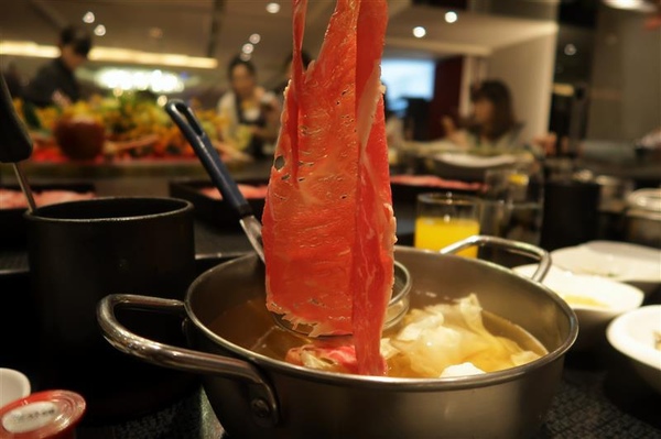 海峽會：11月美國牛肉火鍋季 內布拉斯加州極美牛火鍋饗宴 細緻油花輕涮肉汁噴發 吃美國牛正是時候~