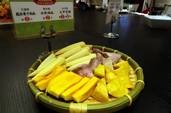 海峽會：11月美國牛肉火鍋季 內布拉斯加州極美牛火鍋饗宴 細緻油花輕涮肉汁噴發 吃美國牛正是時候~