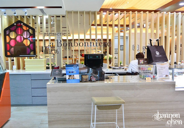 日法坊 La Bonbonnière：*美食*日法坊 La Bonbonniere*蛋糕捲新品試吃體驗，真材實料美味吃的到！