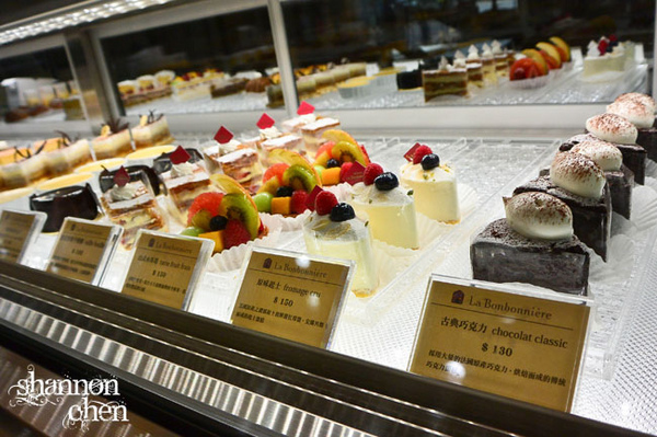 日法坊 La Bonbonnière：*美食*日法坊 La Bonbonniere*蛋糕捲新品試吃體驗，真材實料美味吃的到！