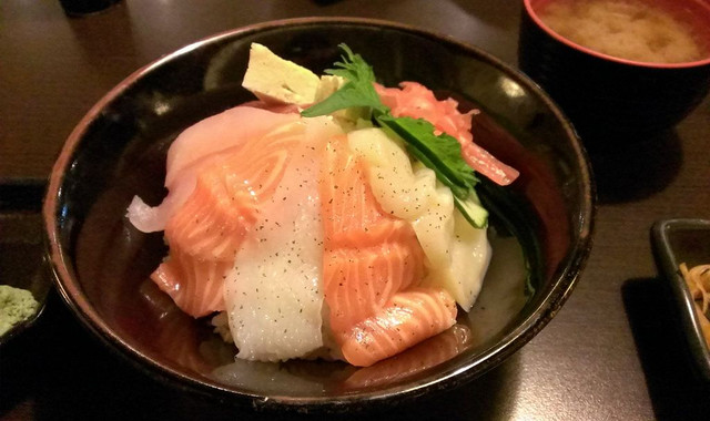 石牌商城  -- 孝居酒屋