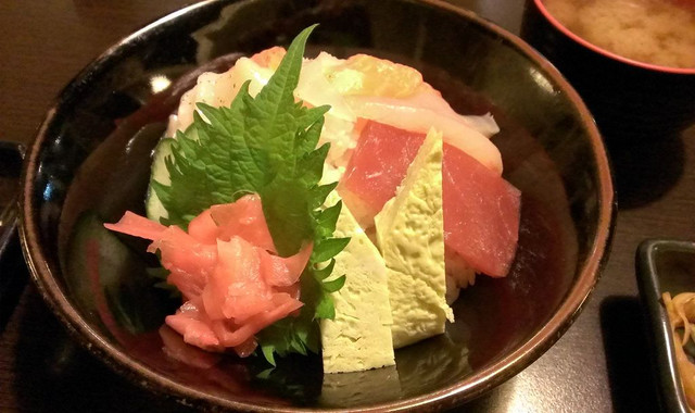 石牌商城  -- 孝居酒屋