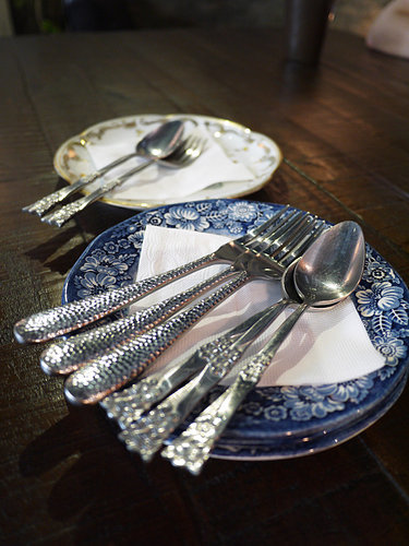 看書喝午茶~來這裡扮假文青的雅痞咖啡