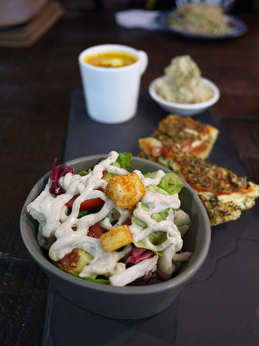 看書喝午茶~來這裡扮假文青的雅痞咖啡