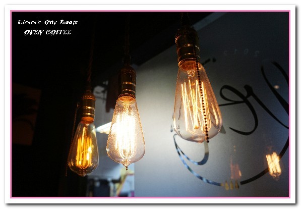 Oven Coffee 成都店:西門咖啡館/愛評體驗券.鬧區街角會面休息好去處──OVEN COFFEE成都店