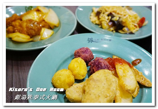 銀湯匙泰式火鍋(新竹巨城店):新竹泰式鍋物.高級安格斯牛與泰式鄉村龍眼鍋的相遇──銀湯匙泰式火鍋