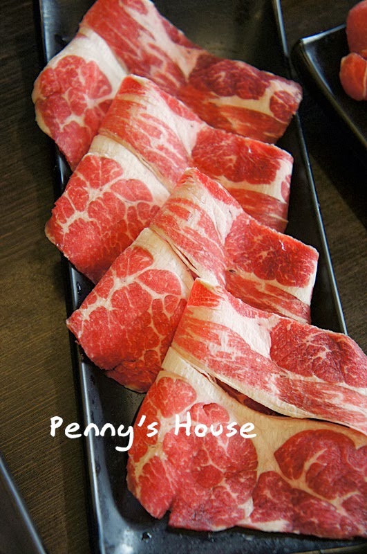 【台北吃到飽餐廳】 平價吃到飽，單人也能有吃到飽鴛鴦鍋? 推薦：牛小排、新鮮小卷、蝦子～～青禾幸福鍋物涮涮屋(景安捷運站)