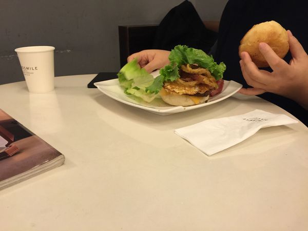 牛肉堡.jpg 牛肉堡.jpg