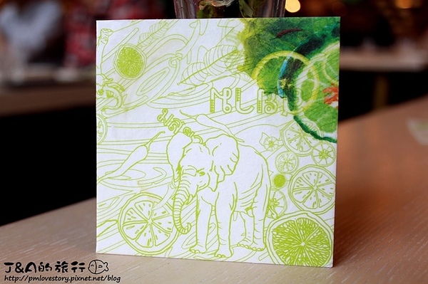 饗泰多泰式餐廳：【捷運忠孝復興】饗泰多 Siam More 泰式風格餐廳--每道泰式料理都令人意猶未盡!!東區聚餐時尚餐廳推薦!