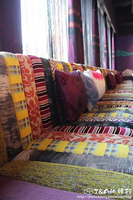 饗泰多泰式餐廳：【捷運忠孝復興】饗泰多 Siam More 泰式風格餐廳--每道泰式料理都令人意猶未盡!!東區聚餐時尚餐廳推薦!