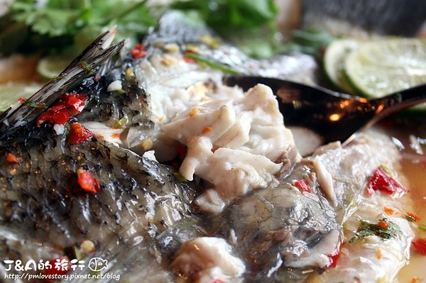 饗泰多泰式餐廳：【捷運忠孝復興】饗泰多 Siam More 泰式風格餐廳--每道泰式料理都令人意猶未盡!!東區聚餐時尚餐廳推薦!