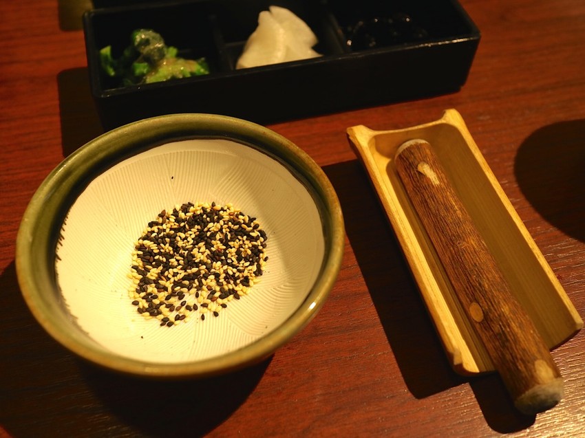 勝博殿-新光三越台南中山店：來自日本新宿的日式炸豬排，廣島江田島牡蠣鮮甜大顆