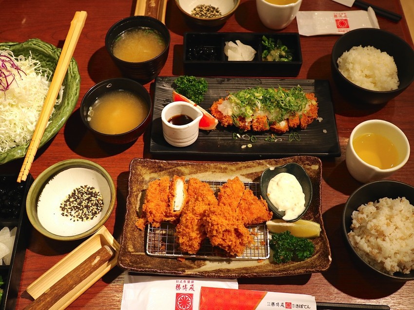 勝博殿-新光三越台南中山店：來自日本新宿的日式炸豬排，廣島江田島牡蠣鮮甜大顆