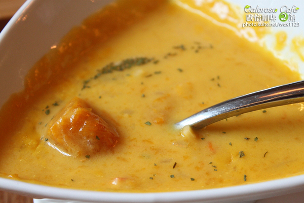 Caloroso Cafe - 歐怡咖啡二館：✪歐怡咖啡二館✪下午茶102/08/03＆午餐102/08/04~偶像劇「親愛的，我愛上別人了」場景拍拍走