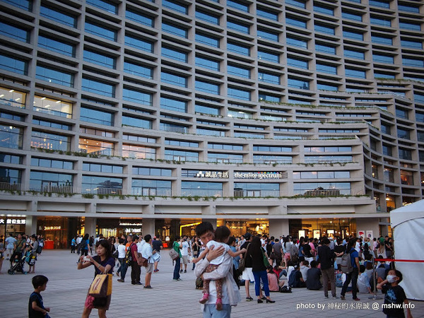 松山文創園區：【景點】台北信義-松山文創園區 : 喘口氣!享受生活？來這裡走走吧~~