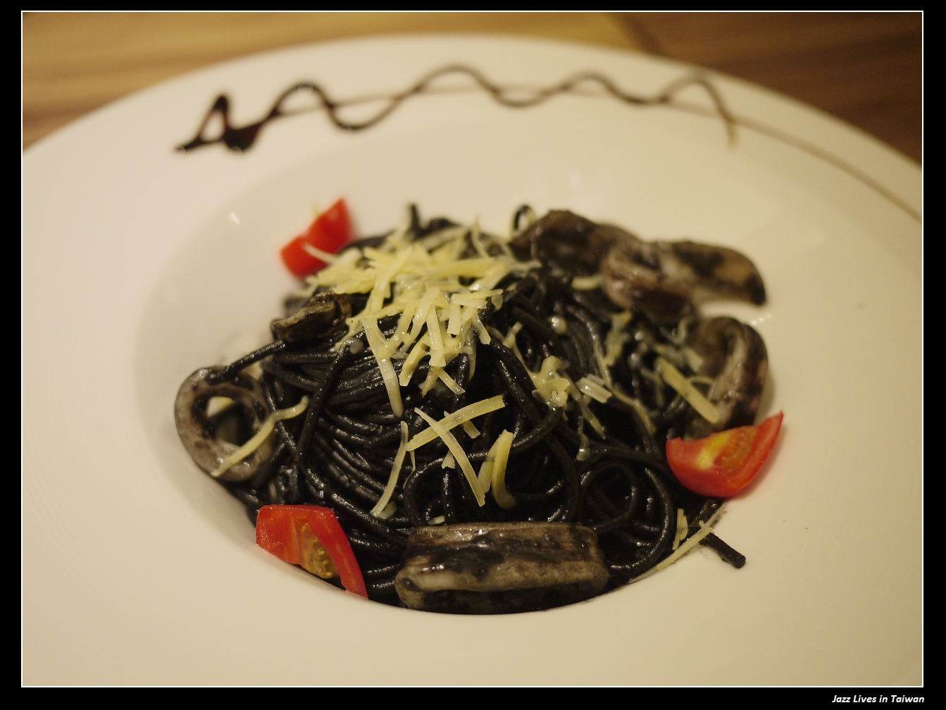 [Eat Eat Bistro] 創意結合藝術品般的料理饗宴~