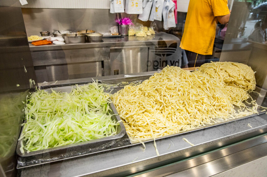 嘉義市東區黃記涼麵涼圓|在地人就愛這一味!評價超高四十年美乃滋涼麵老店