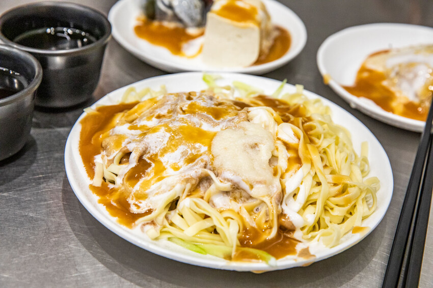 嘉義市東區黃記涼麵涼圓|在地人就愛這一味!評價超高四十年美乃滋涼麵老店