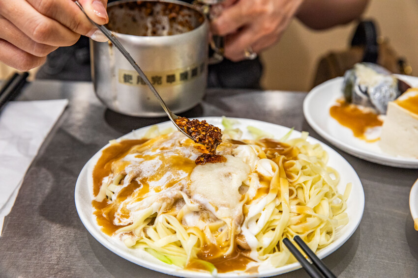 嘉義市東區黃記涼麵涼圓|在地人就愛這一味!評價超高四十年美乃滋涼麵老店