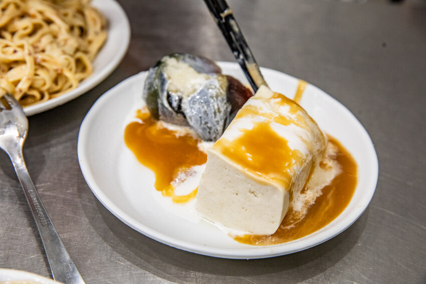 嘉義市東區黃記涼麵涼圓|在地人就愛這一味!評價超高四十年美乃滋涼麵老店