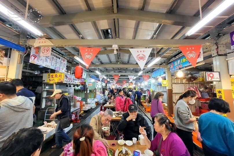 秋蟹季節,新北萬里【龜吼漁港】吃萬里蟹(花蟹、三點蟹)