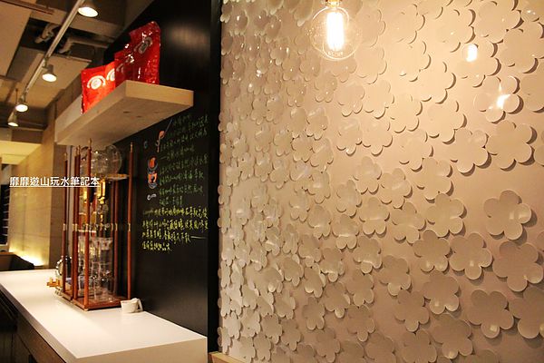 IMG_1875.jpg IMG_1875.jpg