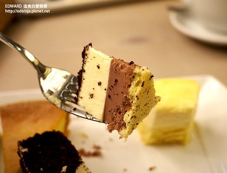 KONAYUKI 粉雪 北海道 Style Cafe：[邀約食記]台北中山 粉雪般的北海道夢幻甜點蛋糕 現在網路也買的到! 粉雪 Konayuki Hokkaido Style Cafe