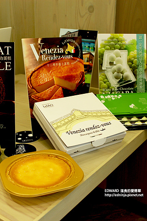 KONAYUKI 粉雪 北海道 Style Cafe：[邀約食記]台北中山 粉雪般的北海道夢幻甜點蛋糕 現在網路也買的到! 粉雪 Konayuki Hokkaido Style Cafe