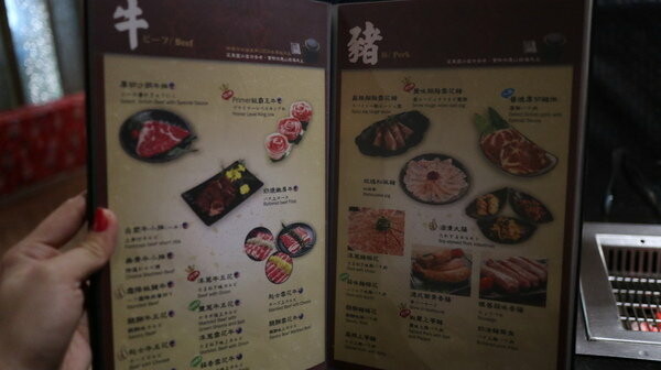 【台北西門町/吃到飽餐廳/壽星優惠/台北燒肉吃到飽/萬華區燒肉推薦】三朵花炭火燒肉鍋物,頂級食材燒肉+鍋