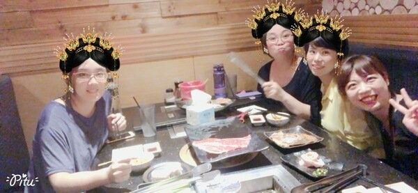 【台北西門町/吃到飽餐廳/壽星優惠/台北燒肉吃到飽/萬華區燒肉推薦】三朵花炭火燒肉鍋物,頂級食材燒肉+鍋