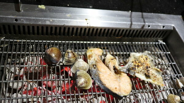 【台北西門町/吃到飽餐廳/壽星優惠/台北燒肉吃到飽/萬華區燒肉推薦】三朵花炭火燒肉鍋物,頂級食材燒肉+鍋